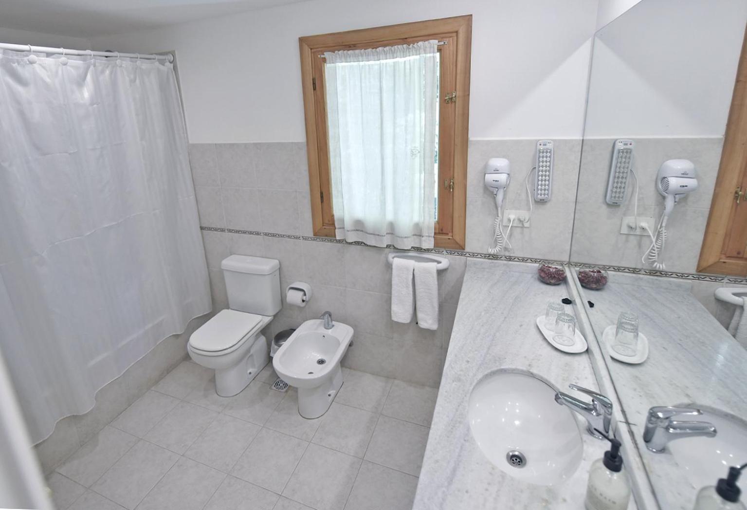 Hosteria Puertas Del Sol By Visionnaire Вилья-ла-Ангостура Экстерьер фото